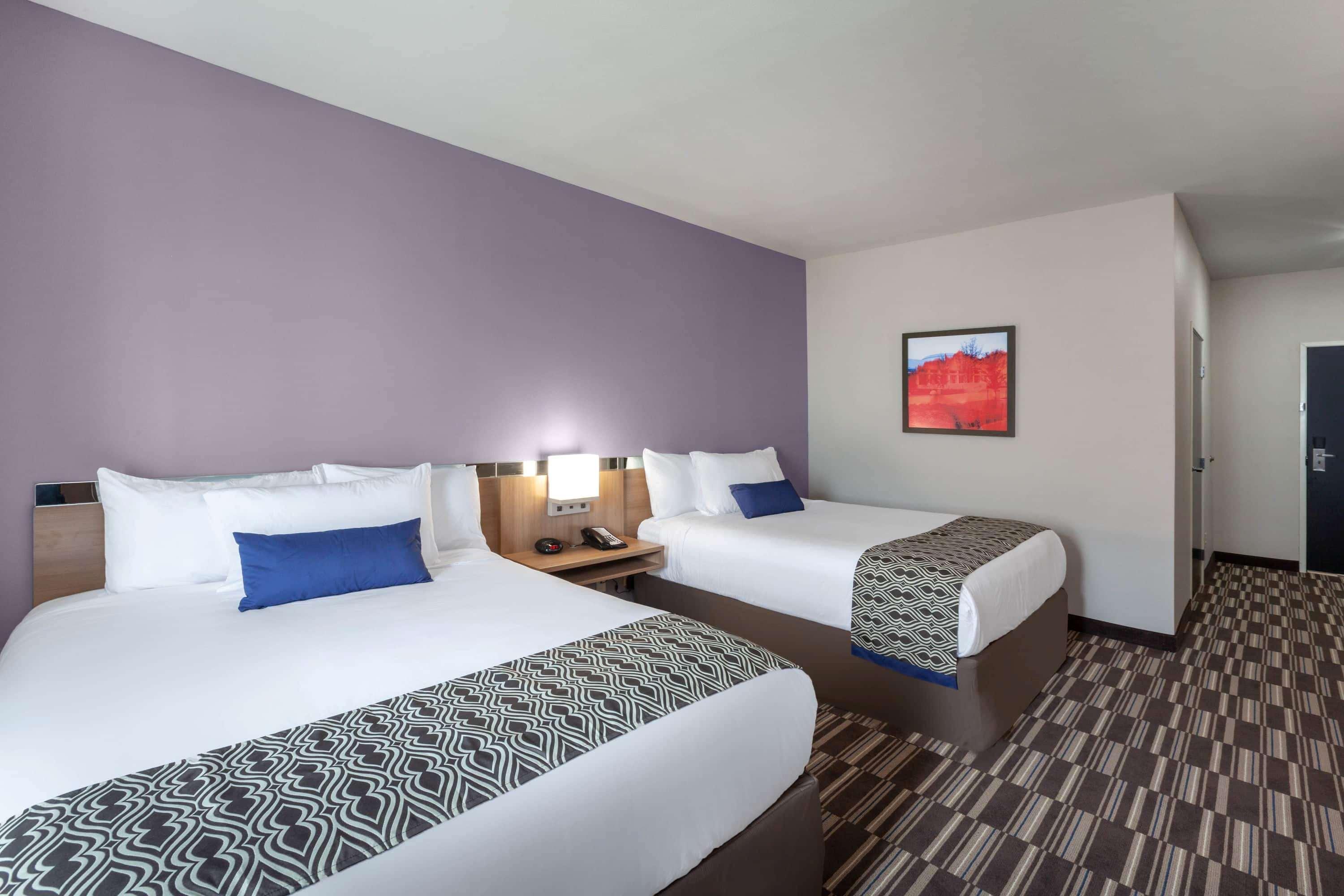 Microtel & By Wyndham Hotel 2*