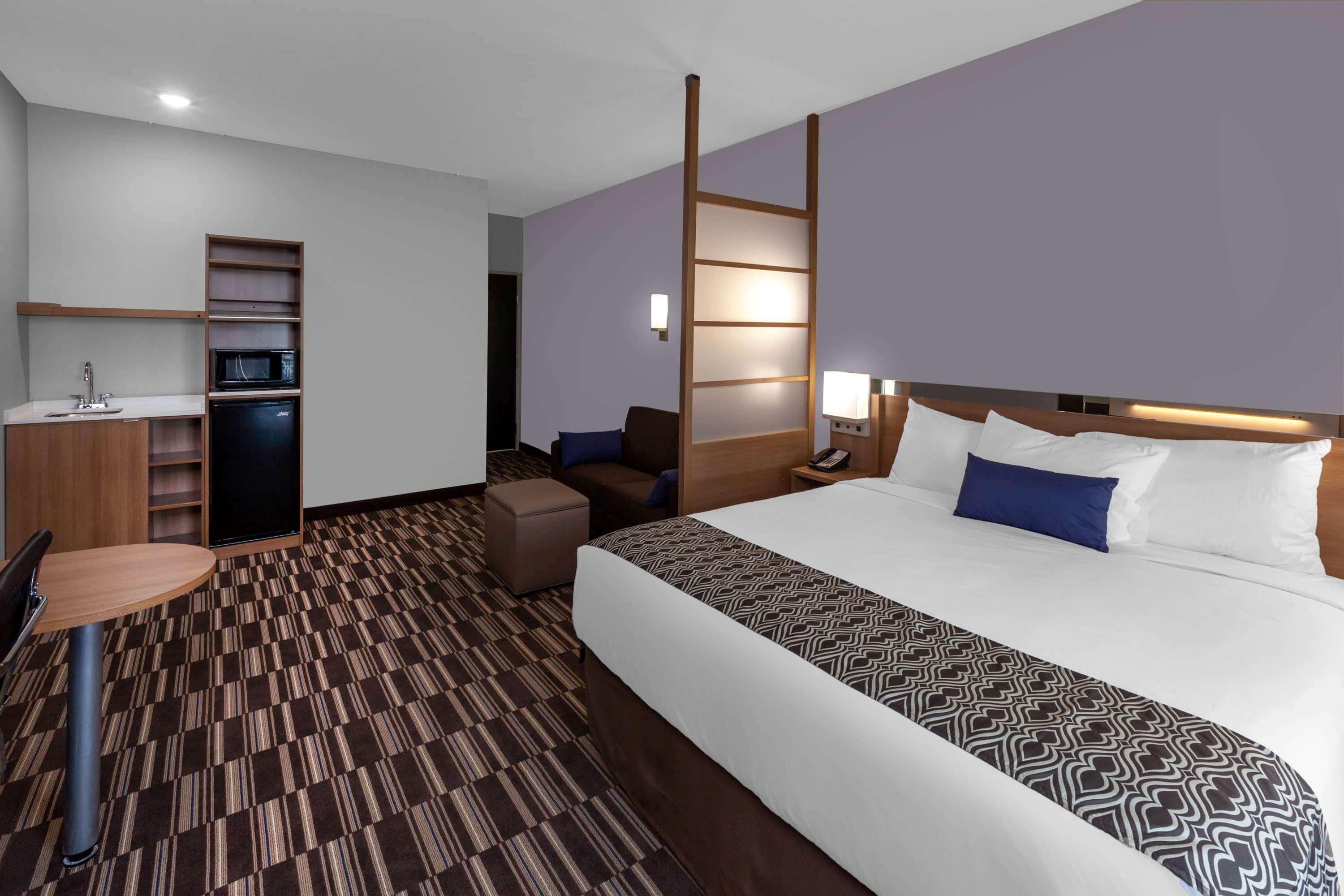 Microtel & By Wyndham 2*