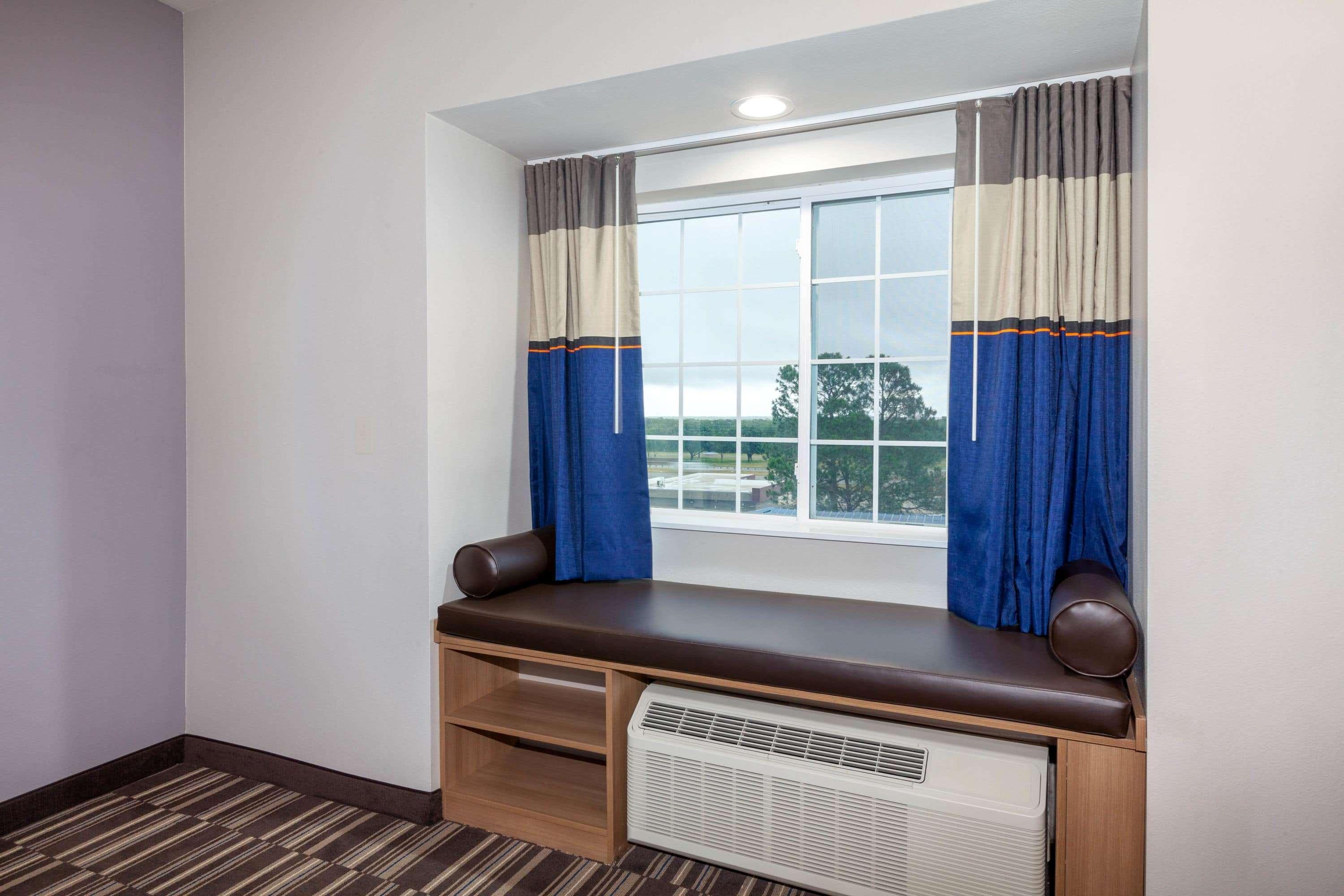 Microtel & By Wyndham Hotel College Station