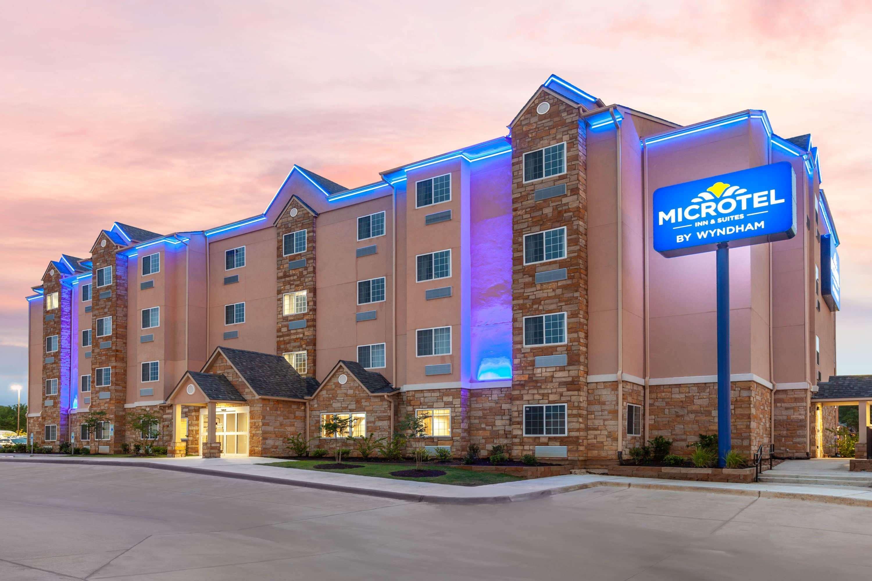 Microtel & By Wyndham Hotel College Station